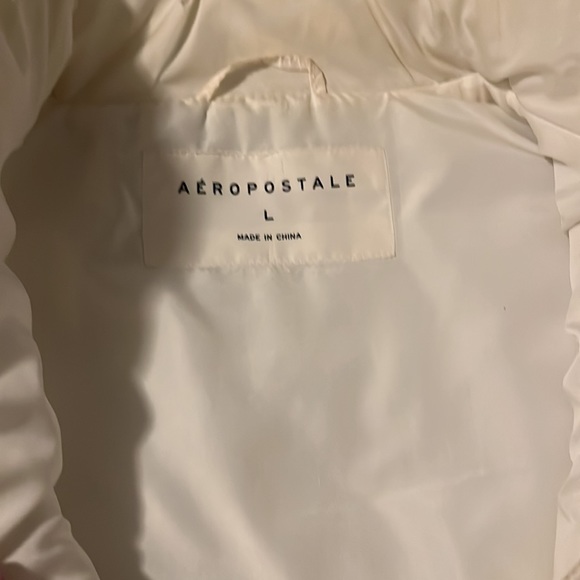 White vest, barley worn - Picture 2 of 4